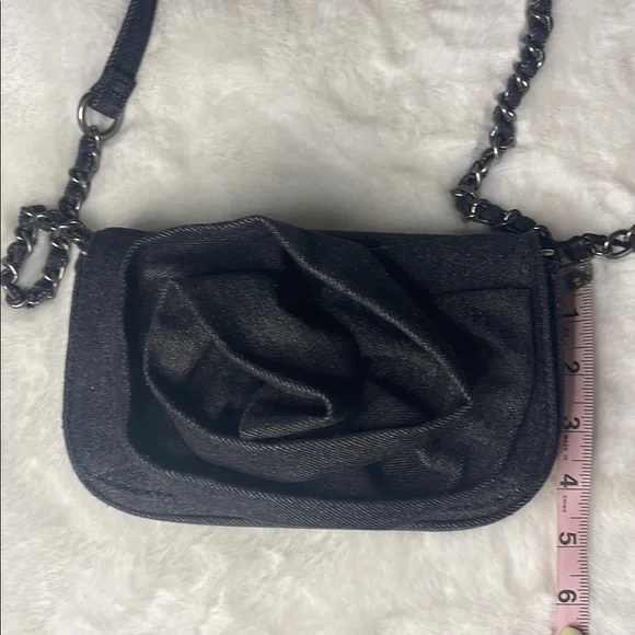 Steve Madden - Black/Charcoal Denim Borla Rose Bud Chain Crossbody - Picture 12 of 13